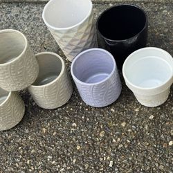 Bundle Of 7 Ceramic Decor Pots Size 4” ,5” And 6” All For $15
