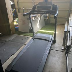 Pro form Treadmill 
