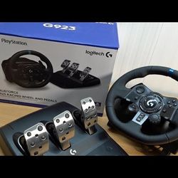 Logitech G923 Racing Wheel.