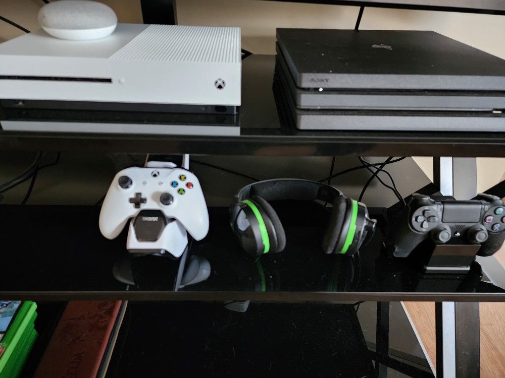 Xbox Seris S And Ps4 Pro