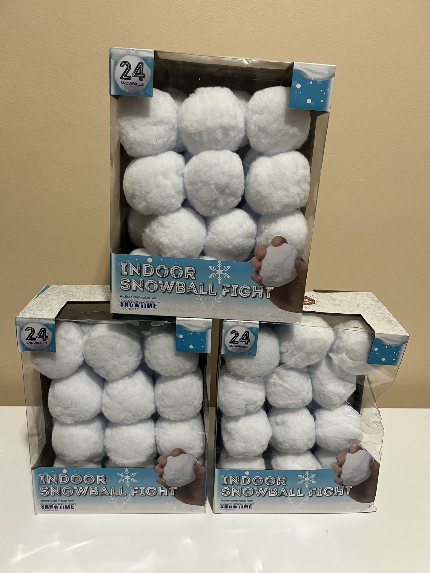 Snowtime Fun Workshop 24 Pack (Soft Indoor Snowball Fight) 