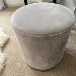 🪞 Round Upholstered Vanity Chair/Ottoman With Storage