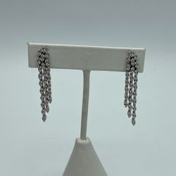 18kt White Gold and 3.00cttw Diamond Dangle Earrings