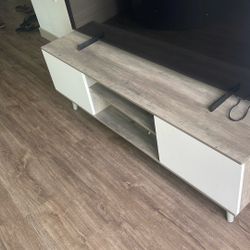 White And Light Laminate Wood Tv Stand. 