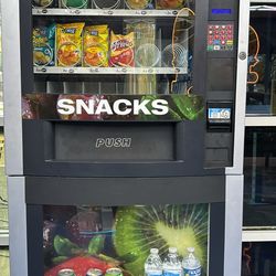 Vending machine dual combo