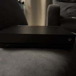 Xbox one x 1 terabyte 