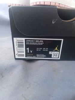 Jordan one mid youths size 1y 50obo almost brand new barely worn