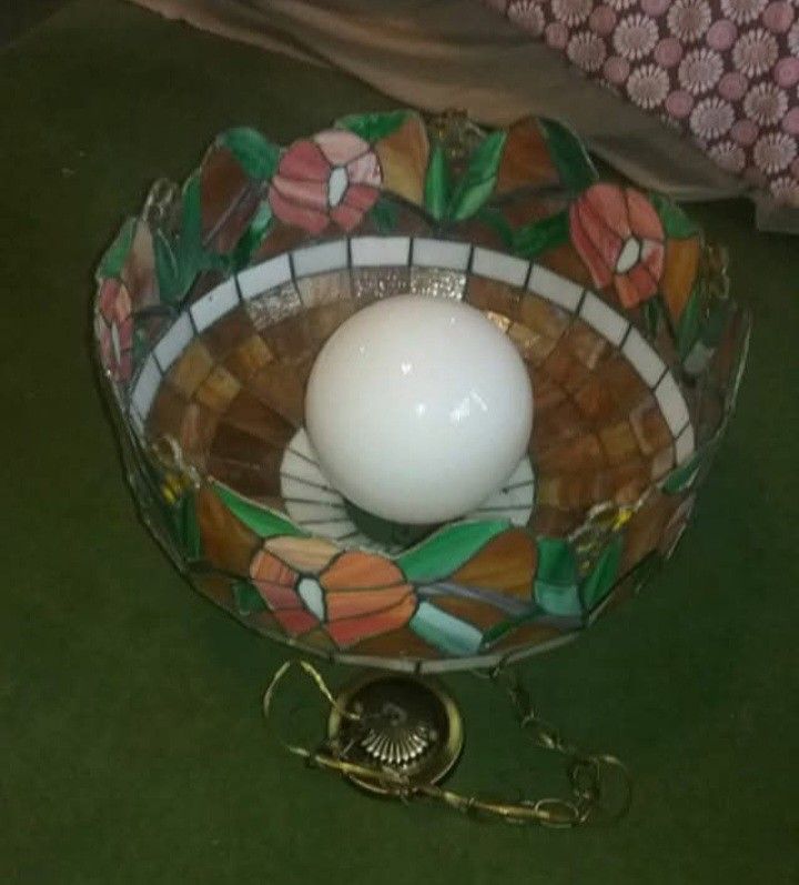 Tiffany Stlye Hanging Lamp
