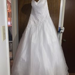 David’s Bridal Wedding Dress Size 6