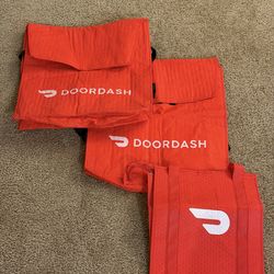 DoorDash insulated food bags (price for all)