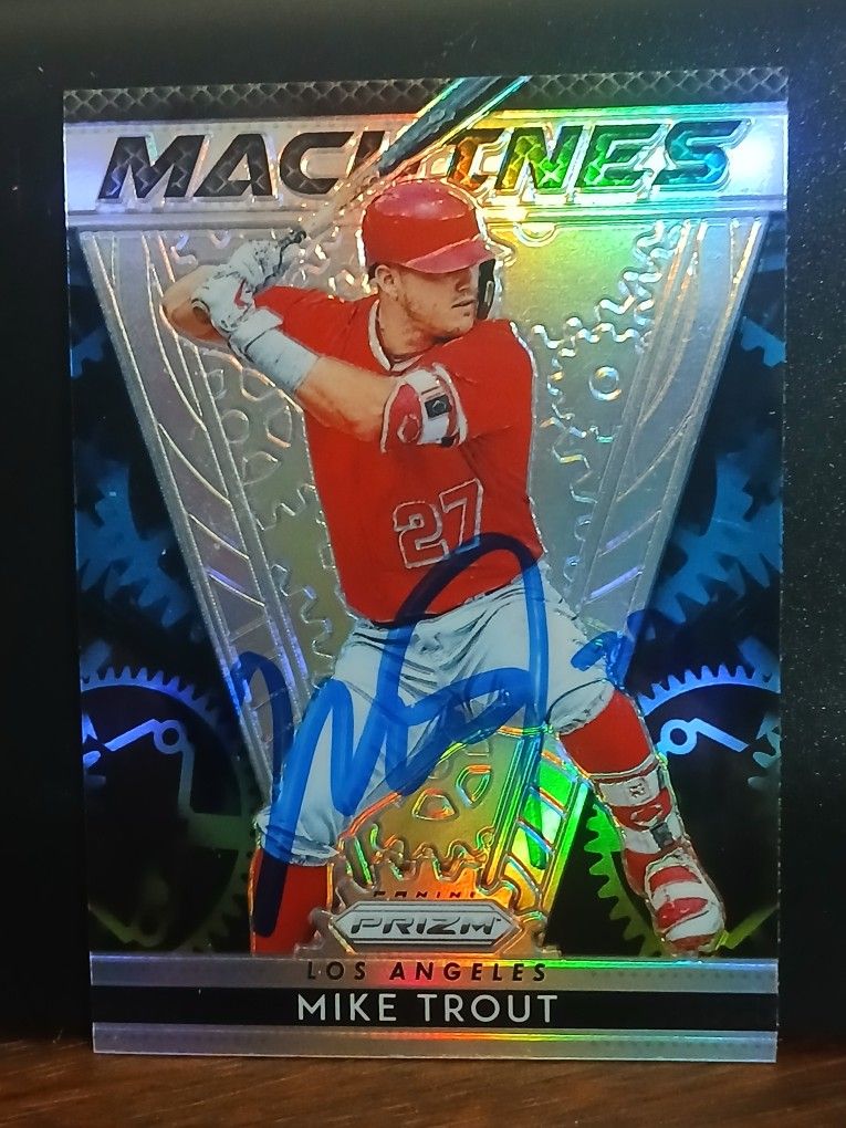 MIKE TROUT π₯ SP 2019 Panini Prizm Machines Silver Refractor No. M1 Auto