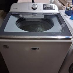 Maytag High Efficiency Energy Saving Washer With Agitator 