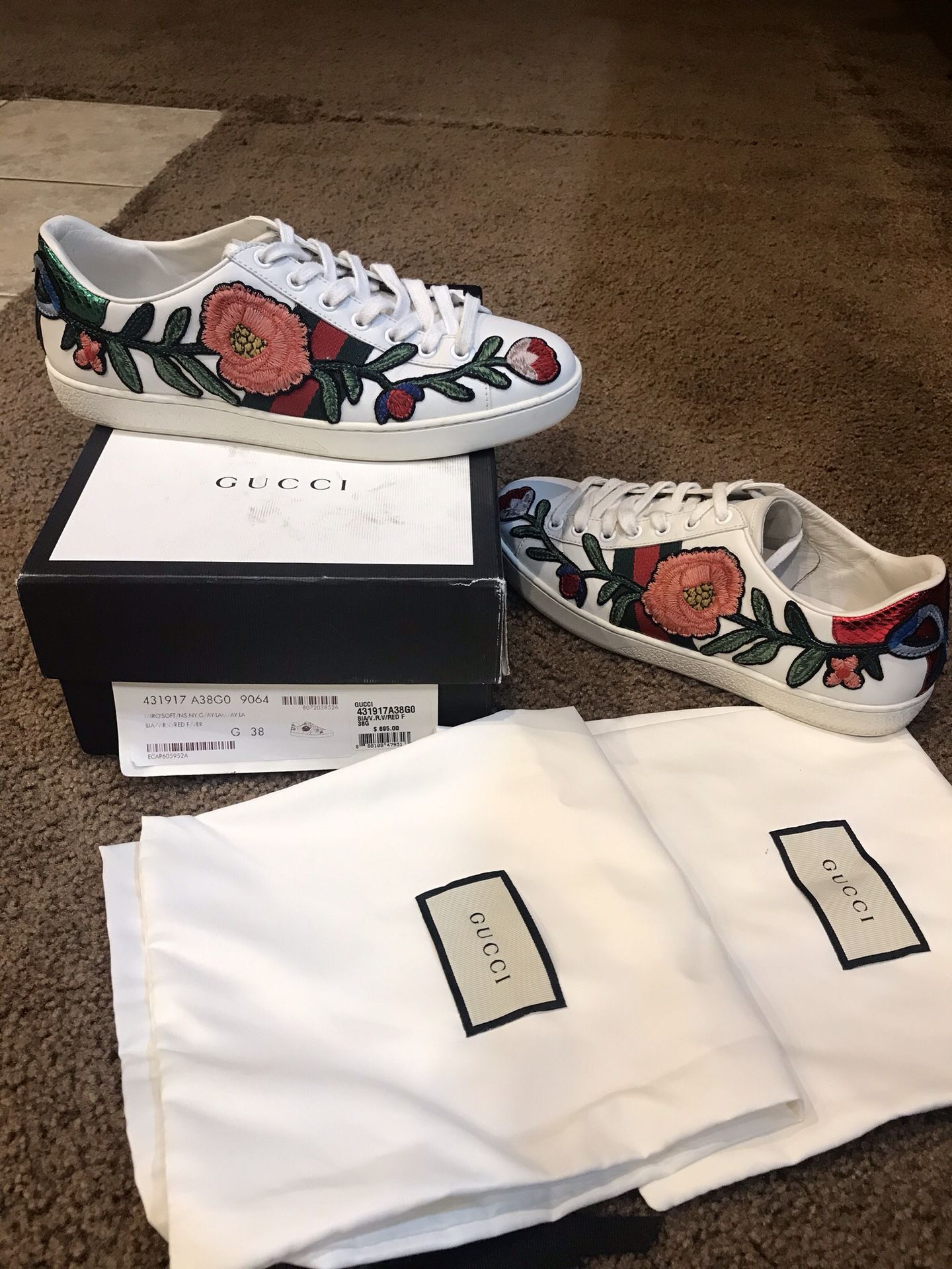 Gucci Snake sz 38 authentic everything tags box dust bags