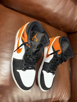 Air Jordan 1 Mid