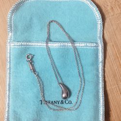 Silver Tiffany Teardrop Necklace 