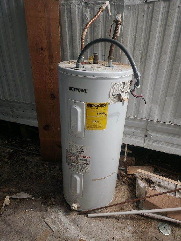 Water Heater Hotpoint. for Sale in Pembroke Pines, FL OfferUp