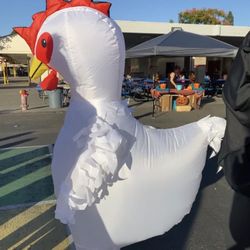 KIDS CHICKEN INFLATABLE COSTUME SELLING $35 RETAIL PRICE $60