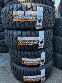 ‼️🚨vendo set de llantas Lt 35x12.50 17 arroyo tires R/T