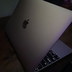 MacBook Air 13 Inch