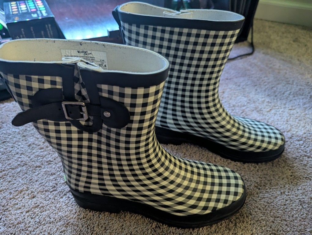 Women's Western Chief Rain Boots - Size 9