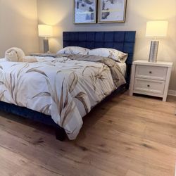 New Queen Velvet Bed With New Mattress