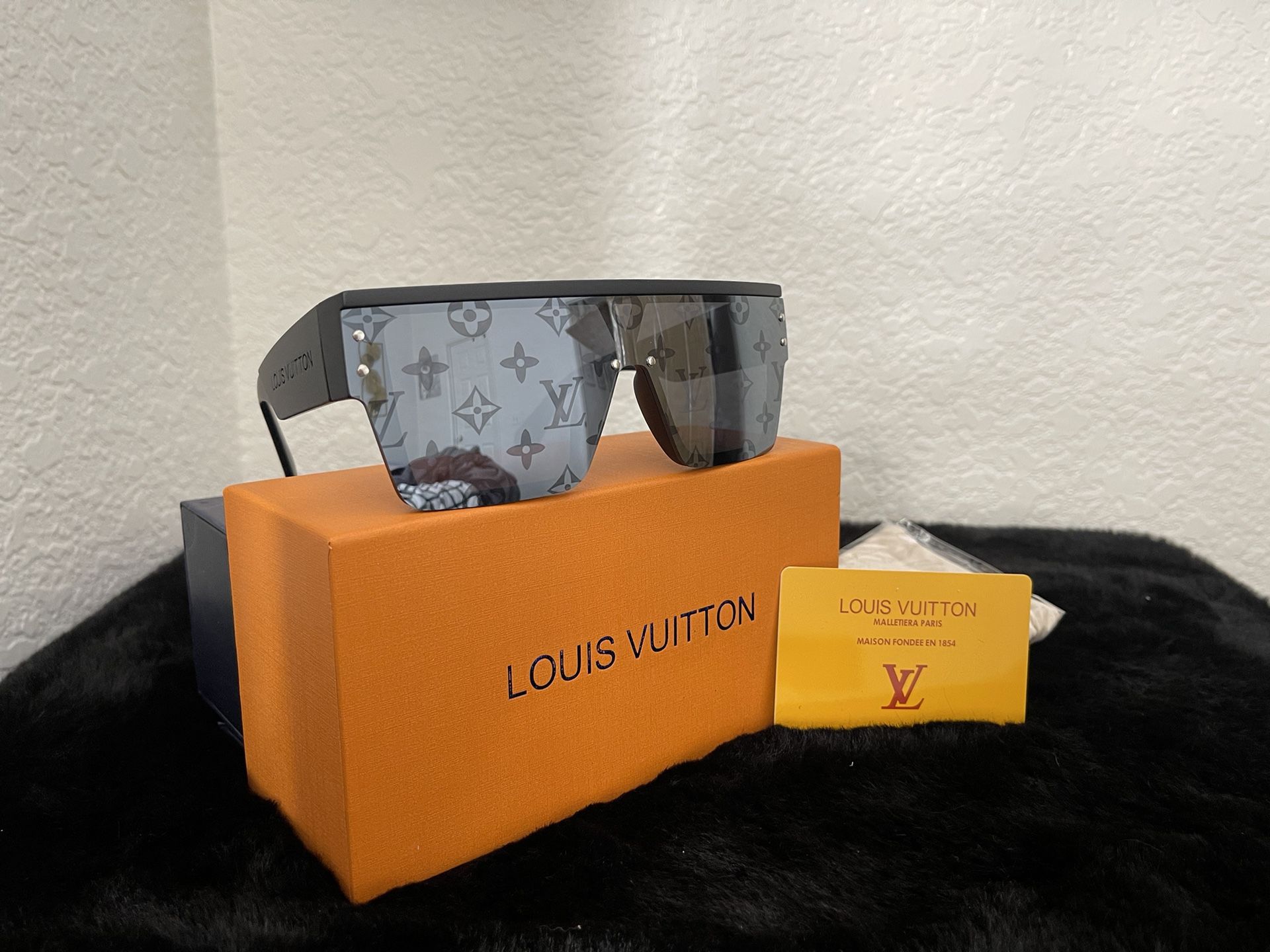Louis Vuitton Sunglasses 