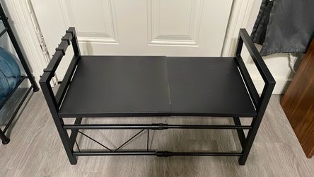 Countertop shelf