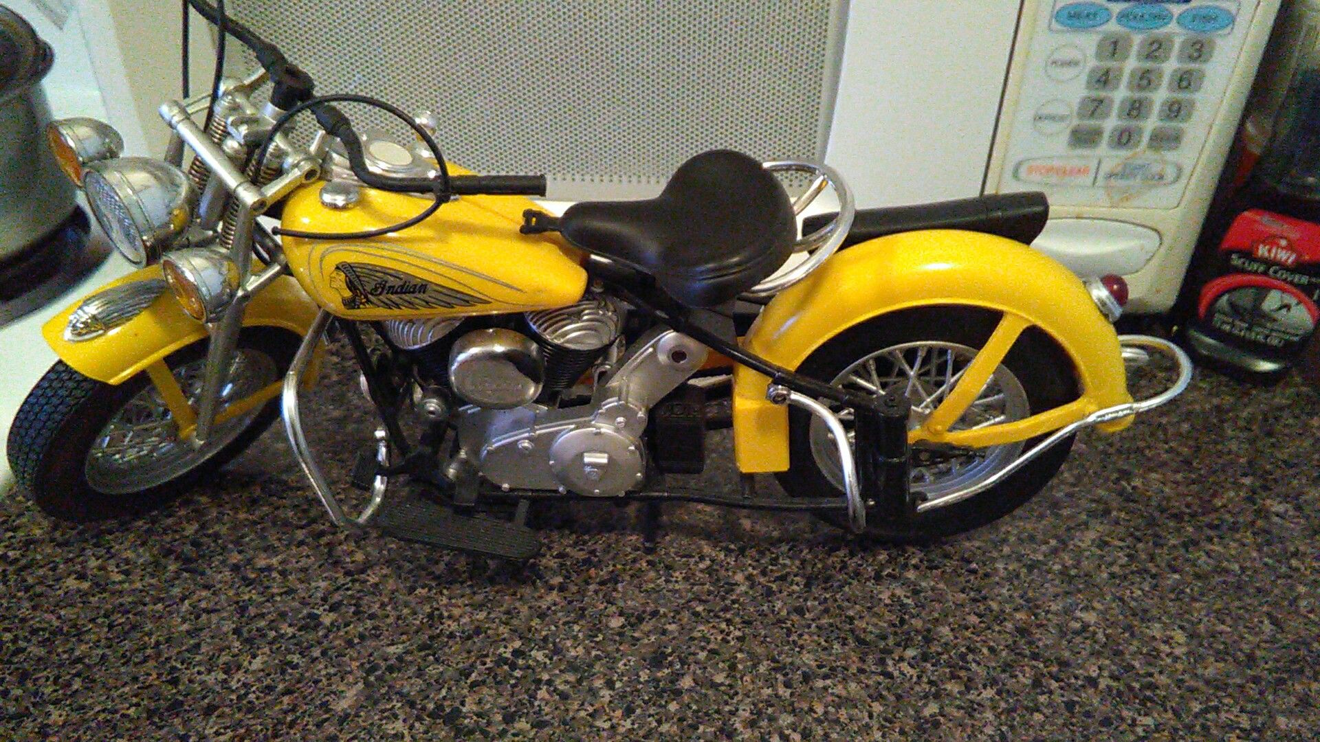 1948 Indian DIECAST motorcycle 16 inches long excellent condition