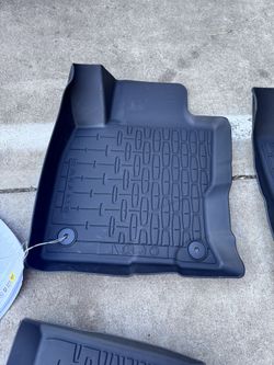 Lincoln Corsair Floormats OEM All weather resistant