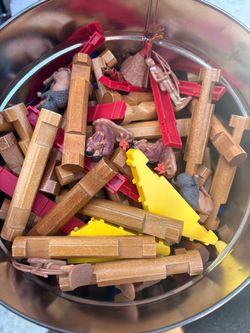 Free Lincoln Logs