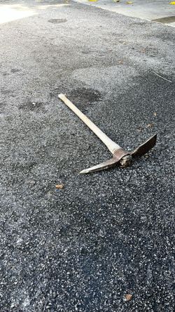 Pickaxe Gardening Hand Tool