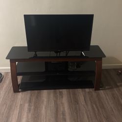 Tv Stand And Tv 