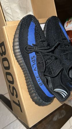 9M Yeezy 350 V2 Dazzling Blue