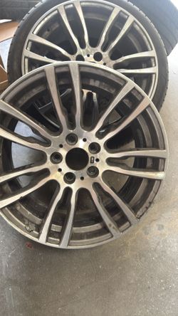 300 for 2. Rims size 19.