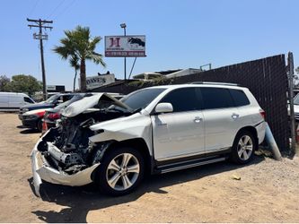 2013 Toyota Highlander AWD PARTS ONLY