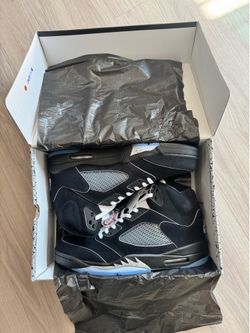 Size 13 men jordan 5 retro