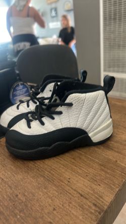 Air Jordan 12 size 7c