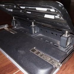 ACCO Swingline Heavy Duty 3 Hole Adjustable Paper Punch Black Base Tray