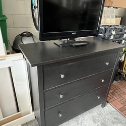 3 Drawer Dresser