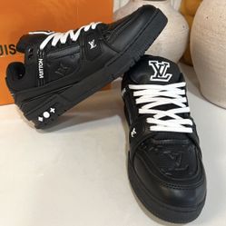 New LV Men’s Shoes. Size 10 And 10.5