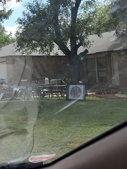 Garage sale tons of stuff