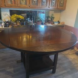 Dining Room Table 