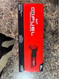 Milwuakee M12 FUEL Oscillating Tool (BRAND NEW!!)