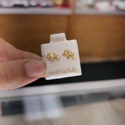14k Gold Elephant Earrings 