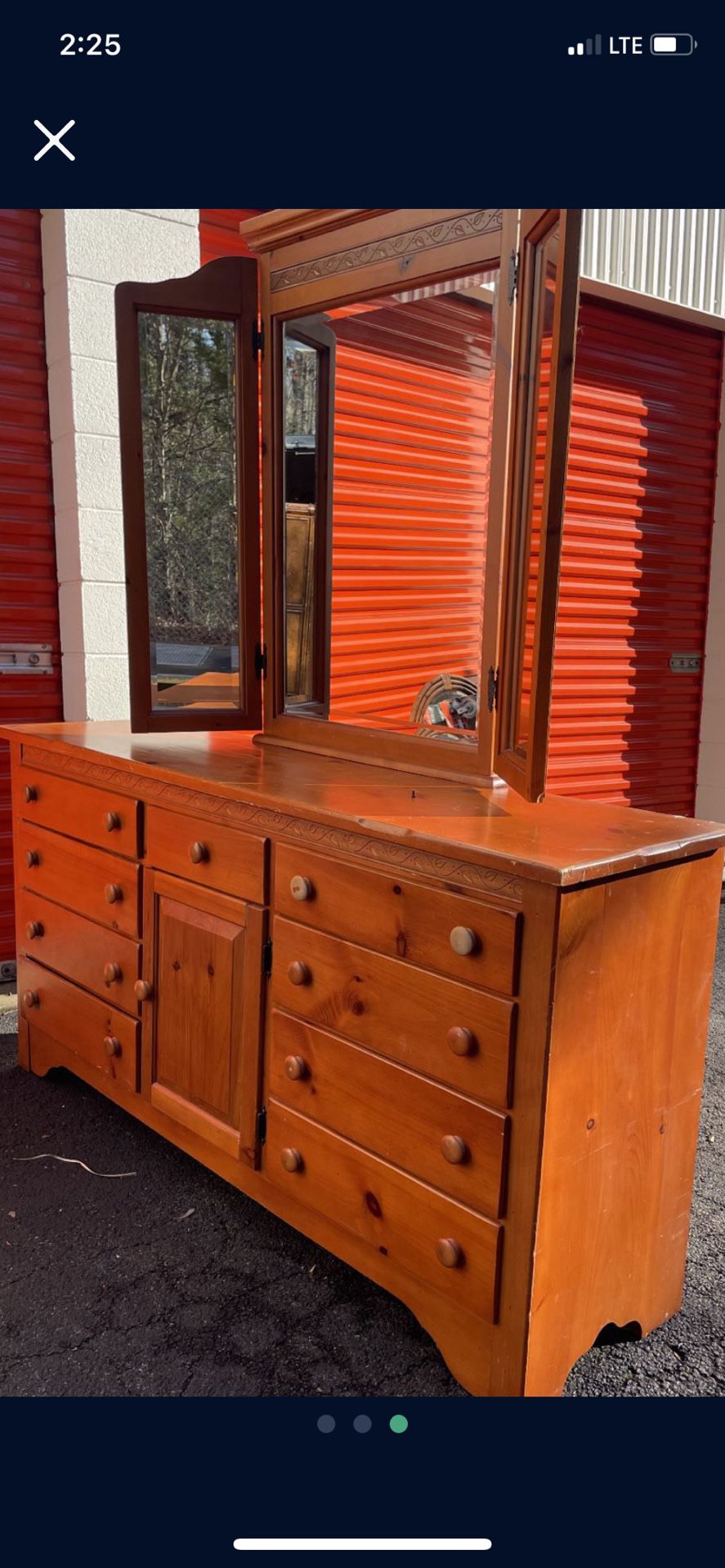 Quality Real Wood Long Dresser, Big Drawers, Big Mirror. Drawers Sliding Smoothly Great Conditipn