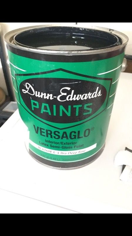 Dunn Edwards paint 🎨