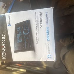 NEW  STEREO RECEIVER
