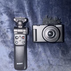 Sonny ZV-1F Vlogging Camera With Bluetooth Tripod