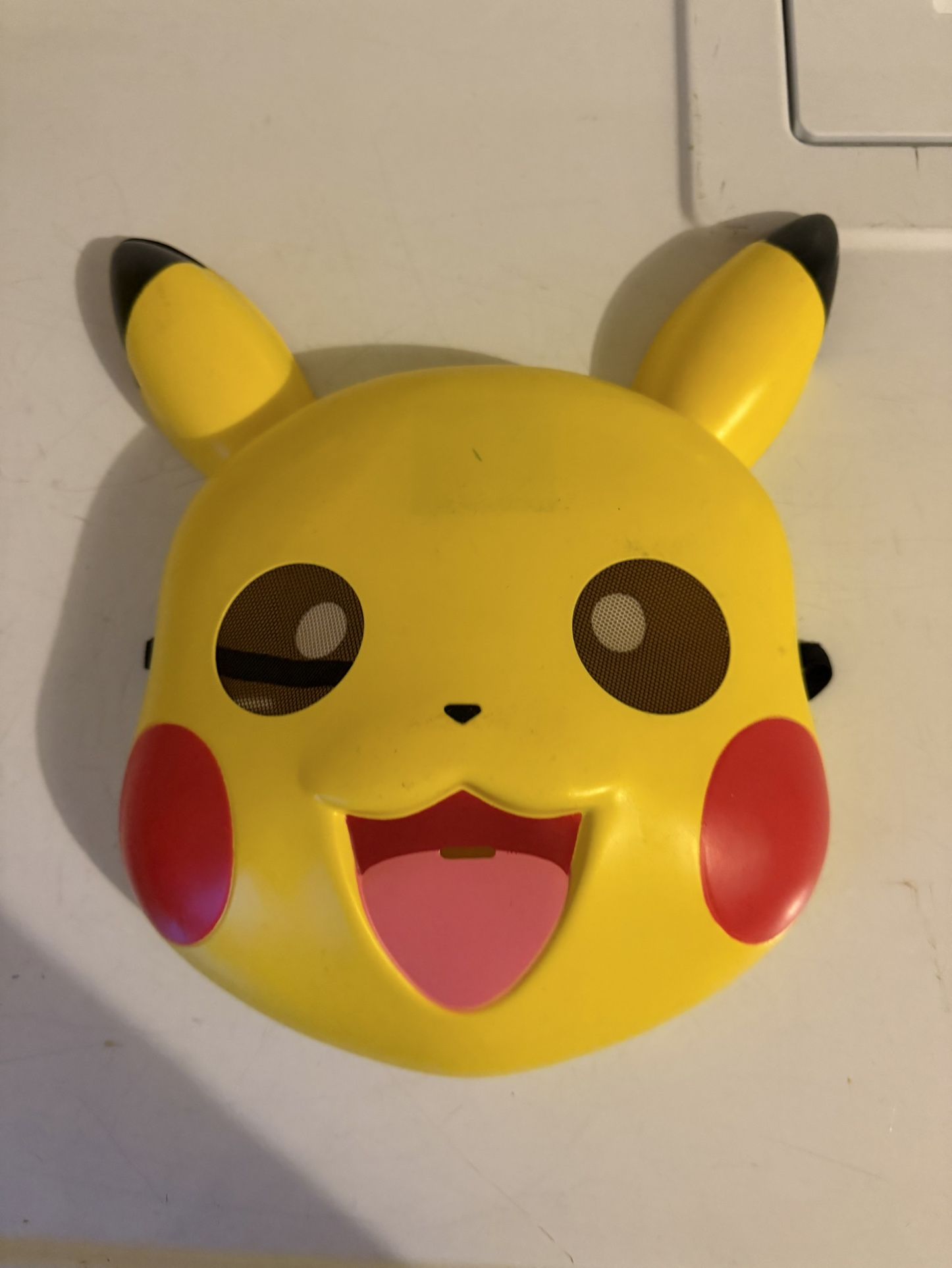 Pokémon Pikachu Mask