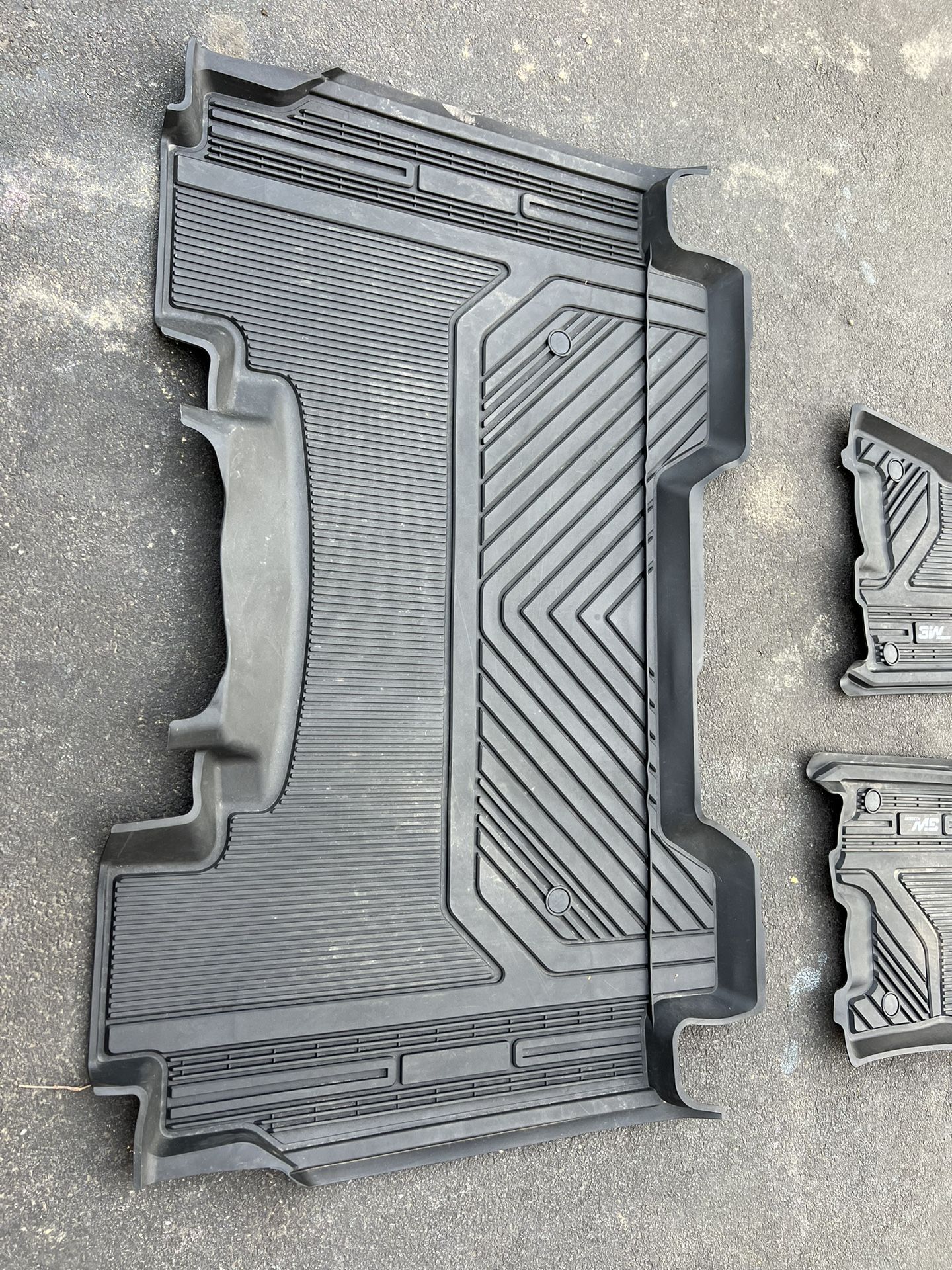 Ram 1500 Floor Mats 19-24 Ram 1500 w/o Storage Floor Mats